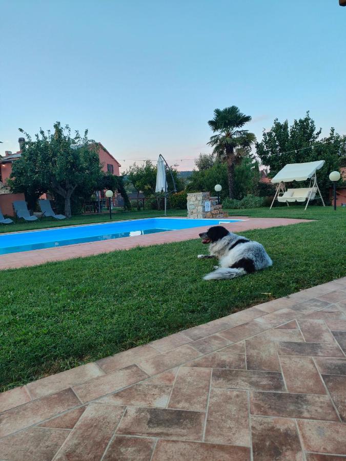Agriturismo Colle Vento ชูเวเรโต ภายนอก รูปภาพ